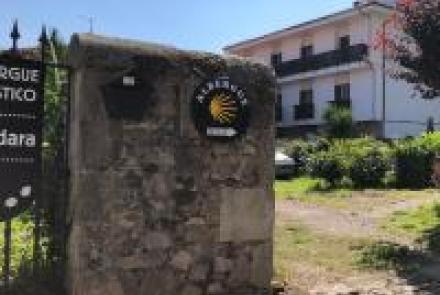 Acceso Albergue Gandara