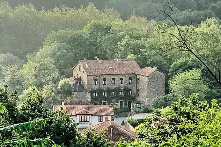 Panorámica Hotel Casona El Arral